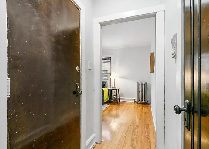 Conveniently Located 1br - Marshfield E2