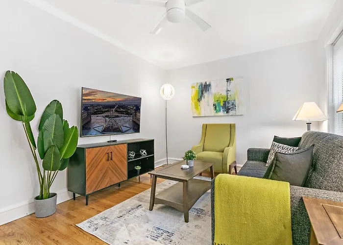 Apartment Conveniently Located 1br - Marshfield E2 *